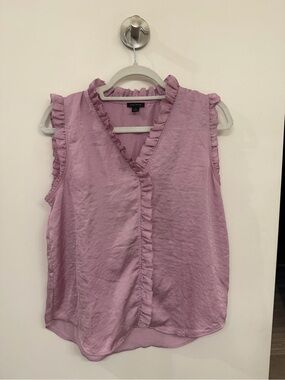 Ann Taylor Lavender Ruffle V-Neck Sleeveless Top